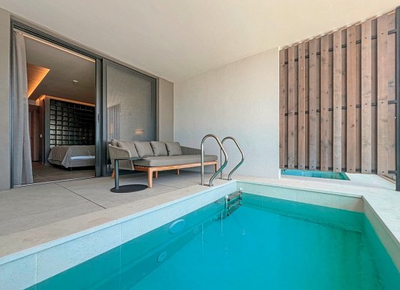GRIFID Noa - Wohnbeispiel Doppelzimmer Swim Up Meerblick (Zimmercodierung D1Q)