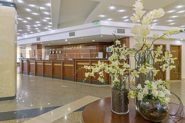 HVD Riviera Beach Hotel