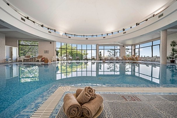 HVD Riviera Beach Hotel