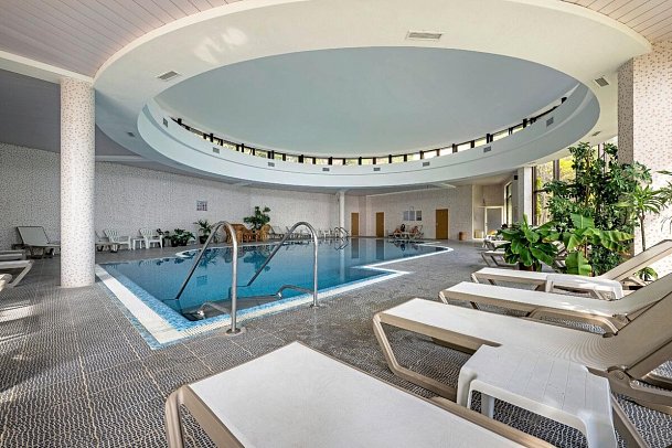 HVD Riviera Beach Hotel