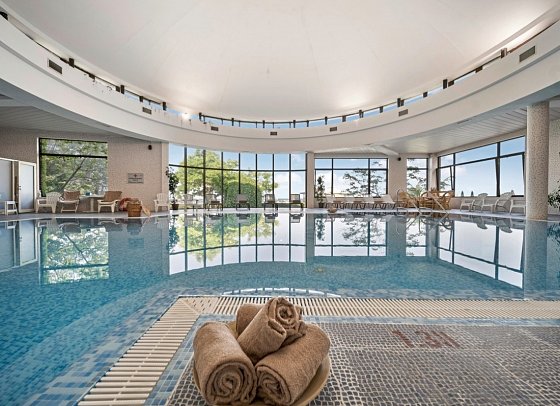 HVD Riviera Beach Hotel