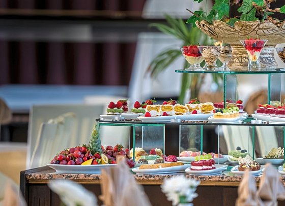 HVD Riviera Beach Hotel