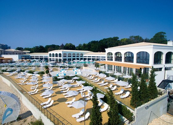 Astor Garden Hotel - Aquahouse Thermal & Beach
