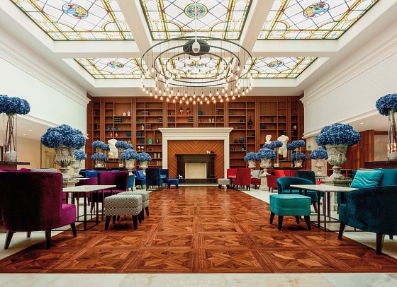 Astor Garden Hotel