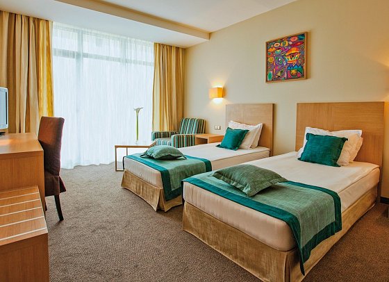 Hotel Balneo & SPA Azalia - Wohnbeispiel Doppelzimmer seitl. Meerblick
