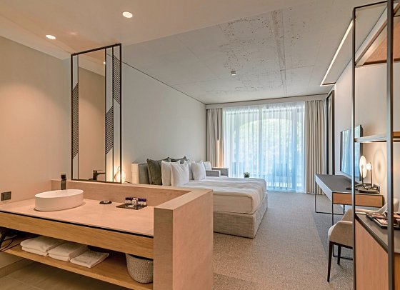 Ensana Aquahouse Health Spa Hotel - Wohnbeispiel Doppelzimmer Deluxe King Parkblick (Zimmercodierung DD1)