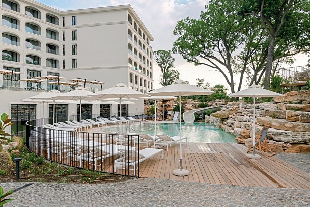 Ensana Aquahouse Health Spa Hotel