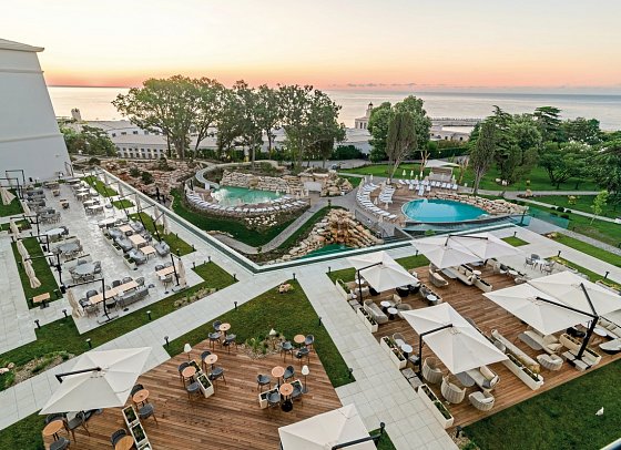 Ensana Aquahouse Health Spa Hotel