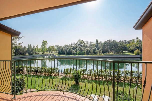 Ferieninsel Albarella - Beispiel Balkon (Zimmercodierung OB1)