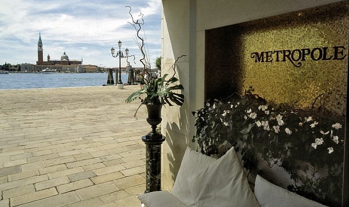 Hotel Metropole