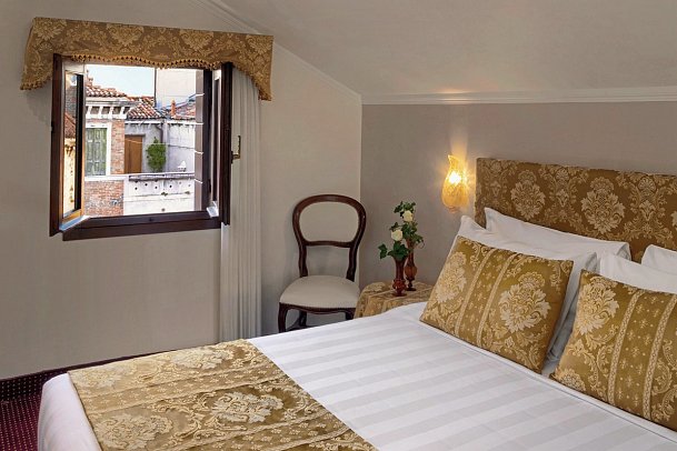 Hotel Pausania - Wohnbeispiel Doppelzimmer (Zimmercodierung DB1)