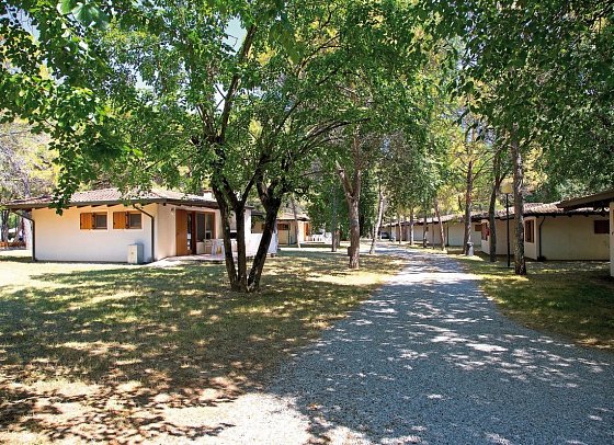 Belvedere Pineta Camping Village - Wohnbeispiel Bungalow Miramare (Zimmercodierung BB1)