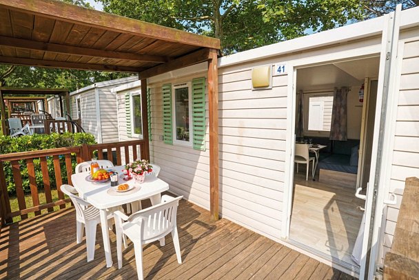 Camping Laguna Village (by Happy Camp) - Wohnbeispiel Happy Premium (Zimmercodierung CM1)