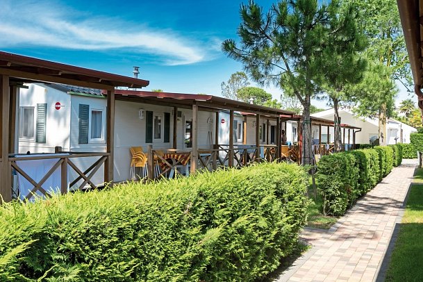 Vela Blu Camping Village - Wohnbeispiel Mobilheim (Zimmercodierungen CB1 & CB2)