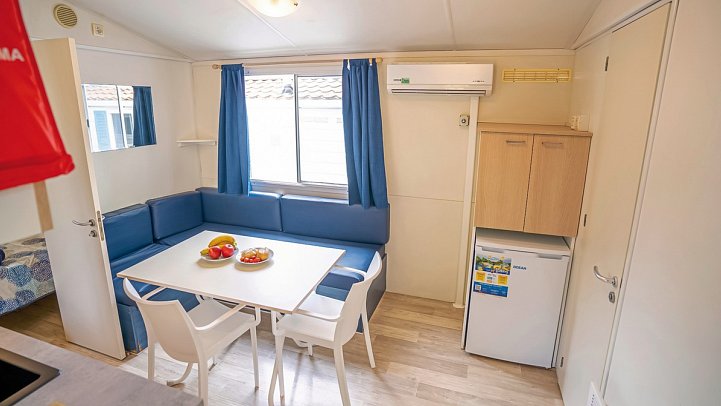 Camping Residence Village (by Happy Camp) - Wohnbeispiel Mobilheim Happy Easy (Zimmercodierungen CB1 & CG1)