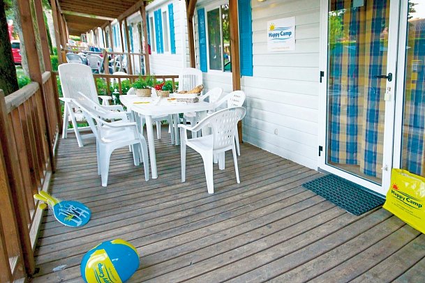 Rosapineta Camping Village (by Happy Camp) - Wohnbeispiel Mobilheim Happy Plus (Zimmercodierung CG2)