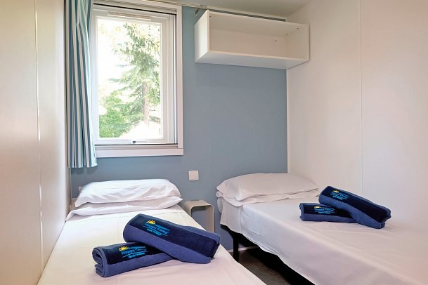 Rosapineta Camping Village (by Happy Camp) - Wohnbeispiel Mobilheim Happy Premium (Zimmercodierung CM1)