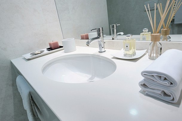 Des Bains Terme - Beispiel Bad (Zimmercodierungen DB1 & EB1.JB1)
