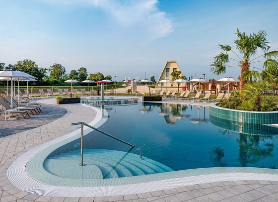Marina Azzurra Resort