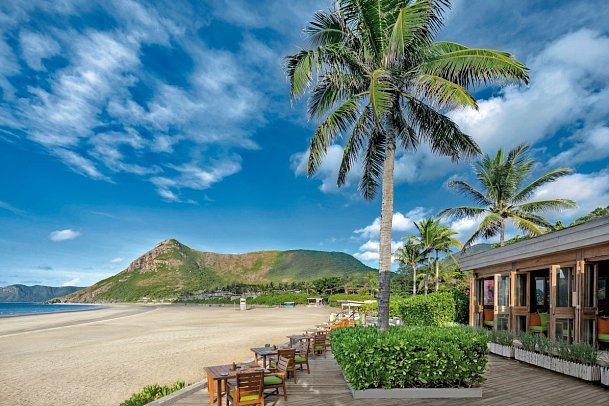 Six Senses Con Dao - By The Beach Restaurant