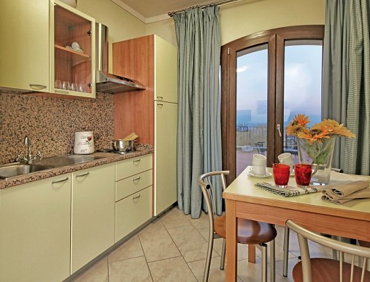 Relais San Rocco - Wohnbeispiel Suite Seeblick und Terrasse (Zimmercodierung SB2)