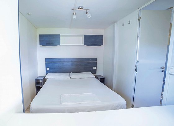 Camping Wien - Wohnbeispiel Maxicaravan (Zimmercodierung OB2)