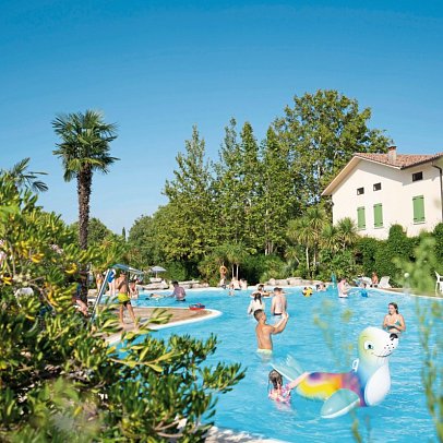 Camping Village Bella Italia