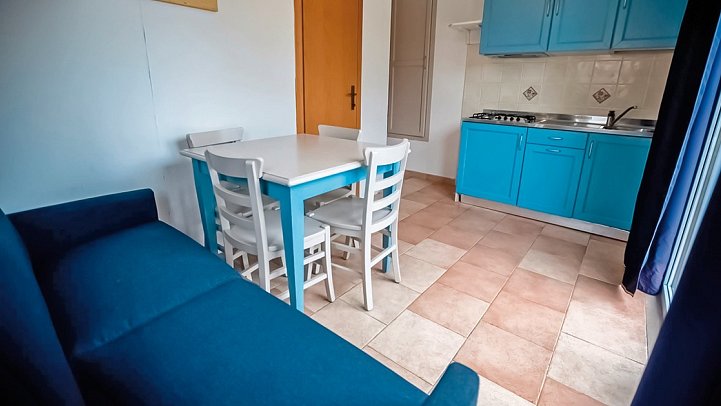 Camping Village Bella Italia - Wohnbeispiel 2-Zimmer-Appartement Lavanda (Zimmercodierung AB1)