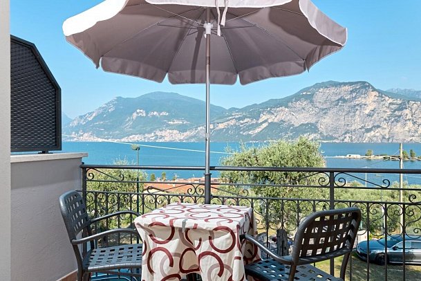 Casa Gagliardi - Wohnbeispiel Doppelzimmer Seeblick (Zimmercodierung D1I)