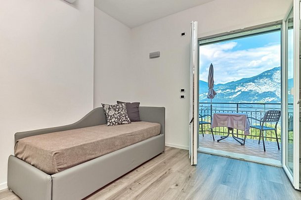 Casa Gagliardi - Wohnbeispiel Juniorsuite Seeblick (Zimmercodierung J1I)