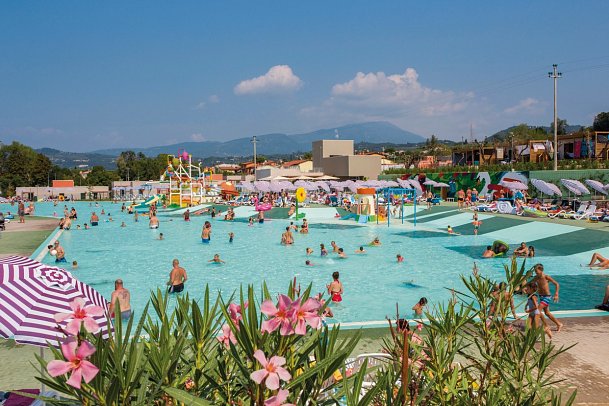 Sisan Family Resort