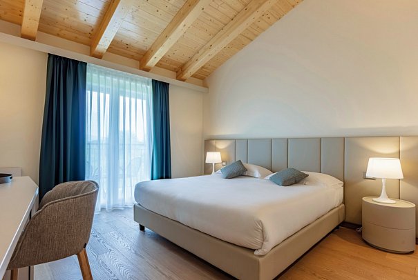 Leonardo Hotel Lago di Garda - Wohnbeispiel Doppelzimmer Prestige (Zimmercodierung DBP)