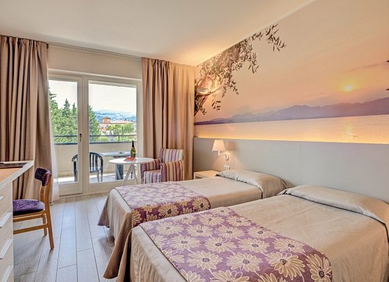 Parc Hotel Gritti - Wohnbeispiel Doppelzimmer Classic mit Balkon (Zimmercodierung DB2)