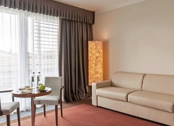 Aqualux Hotel SPA Suite & Terme Bardolino - Wohnbeispiel Familienzimmer (Zimmercodierung FB1)