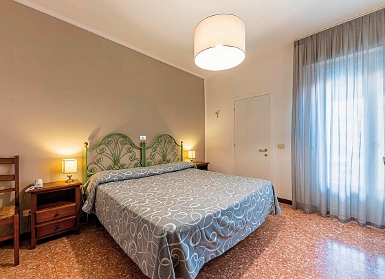 Bisesti - Wohnbeispiel Doppelzimmer Balkon (Zimmercodierung DB2)