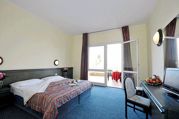 Internazionale - Wohnbeispiel Doppelzimmer Haupthaus (Zimmercodierung DBU)