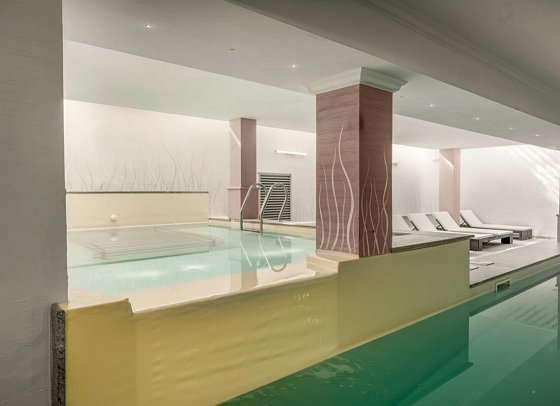 Hotel Splendid Sole - Innenpool
