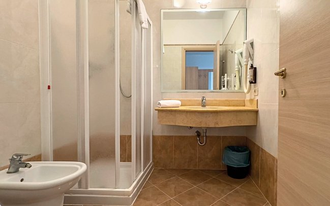 Hotel Piccolo Paradiso - Wohnbeispiel Doppelzimmer (Zimmercodierungen DG1 & D1I)