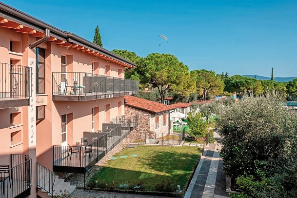 Hotel Regina Del Garda Suite
