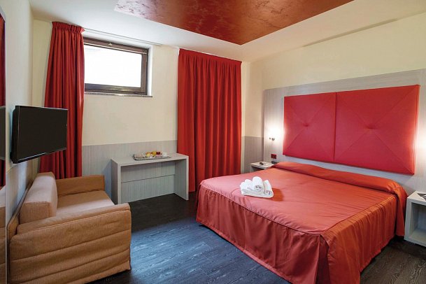 Sole Malcesine - Wohnbeispiel Doppelzimmer Economy (Zimmercodierungen DE1 & DB1)