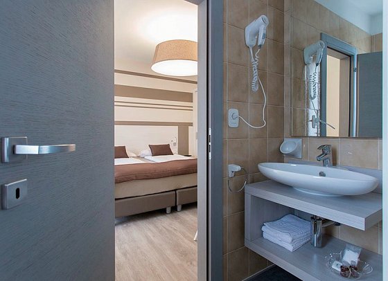 San Carlo Hotel Garni - Wohnbeispiel Doppelzimmer Komfort (Zimmercodierung DF1)
