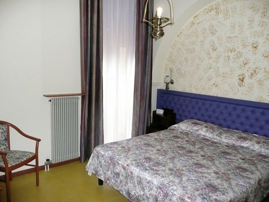 Malcesine - Wohnbeispiel Doppelzimmer (Zimmercodierung DB1)