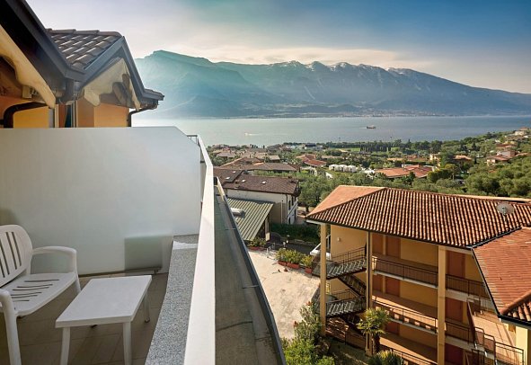 Royal Village - Wohnbeispiel Doppelzimmer Superior Villa Lucia seitl. Seeblick (Zimmercodierung DS1)