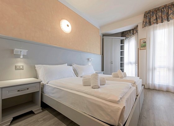 Garda Bellevue - Wohnbeispiel Doppelzimmer (Zimmercodierung DB1)
