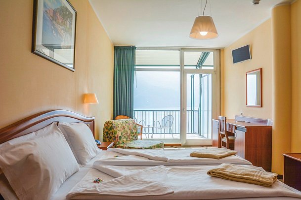 Astor - Wohnbeispiel Doppelzimmer Seeblick (Zimmercodierung DBI)