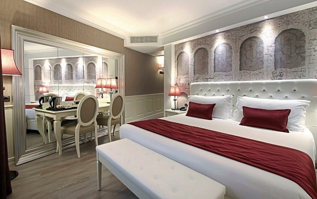 Hotel Giberti - Wohnbeispiel Doppelzimmer Deluxe (Zimmercodierung DD1)