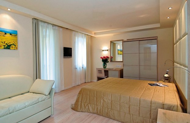 Antico Borgo - Wohnbeispiel Doppelzimmer Standard mit Balkon (Zimmercodierung DB2)