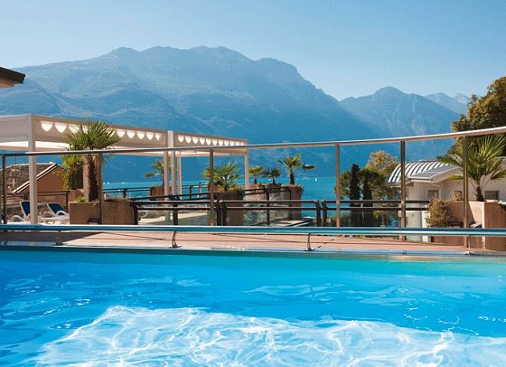 Europa Skypool & Panorama