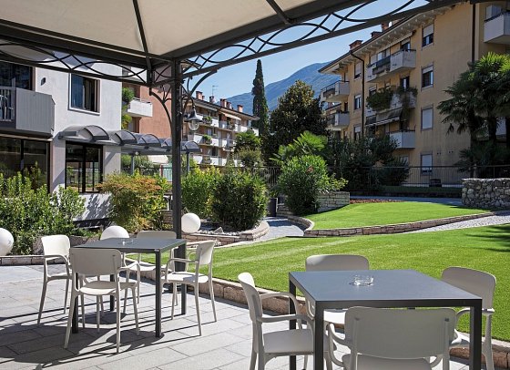 Arco Smart Hotel - Hotelterrasse