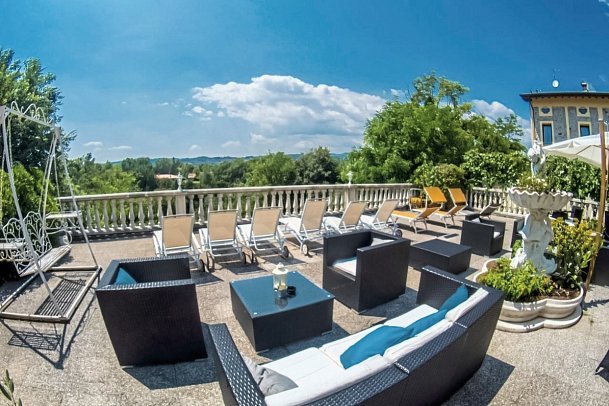 Borgo dei Poeti Wellness Resort - Sonnenterasse